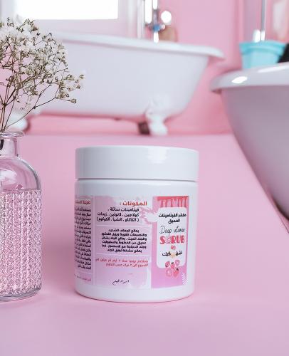 مقشر الجسم العميق بالفيتامينات 700مل
