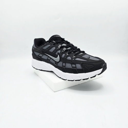 NIKE - P-6000