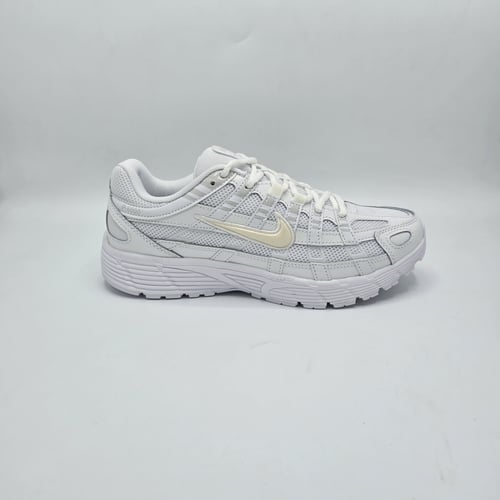 NIKE - P-6000