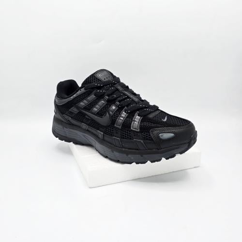 NIKE - P-6000