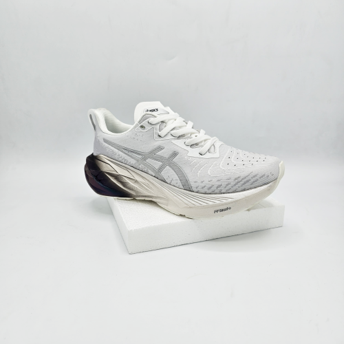 اسيكس نوفا بلاست ASICS Nova Blast 4