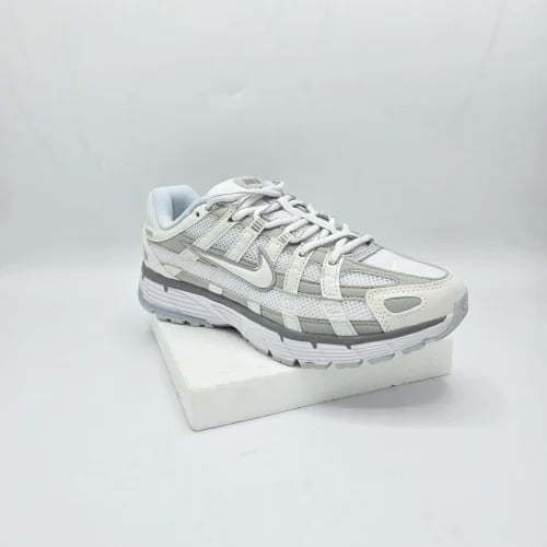 NIKE - P-6000