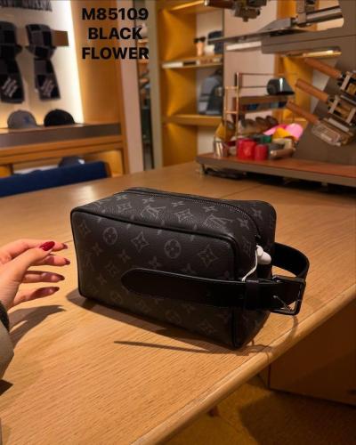 حقيبة LOUIS VUITTON
