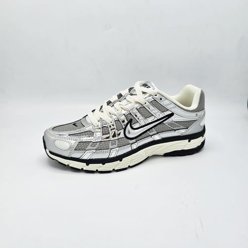 NIKE - P-6000