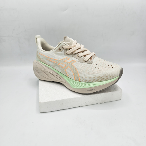 اسيكس نوفا بلاست ASICS Nova Blast 4