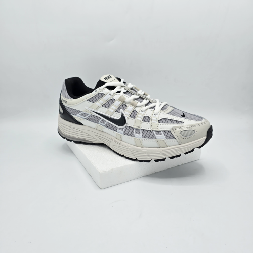 NIKE - P-6000