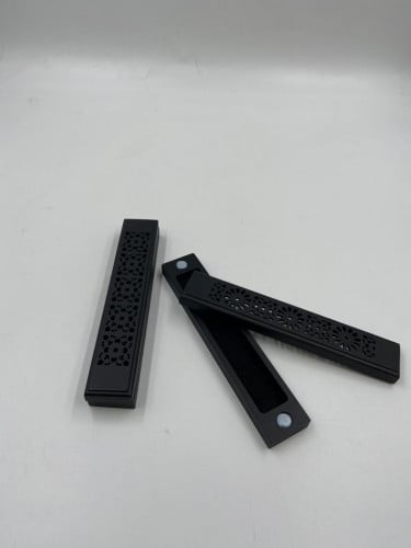 علبه اعواد المروكي الميني اسود