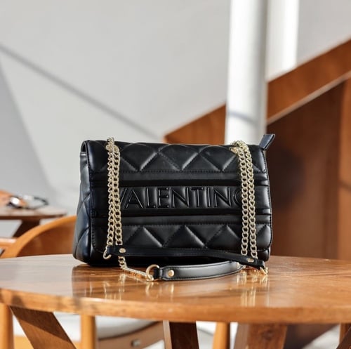 فالنتينو - Valentino