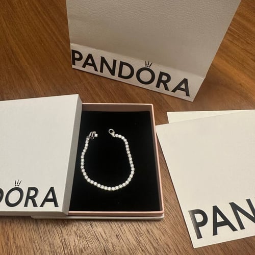 سوارة التنس من باندورا - Pandora