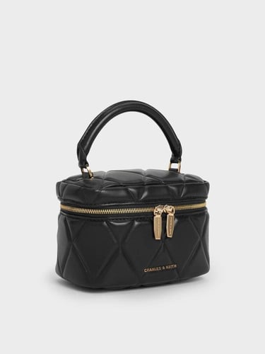 تشارلز اند كيث - Charles & keith