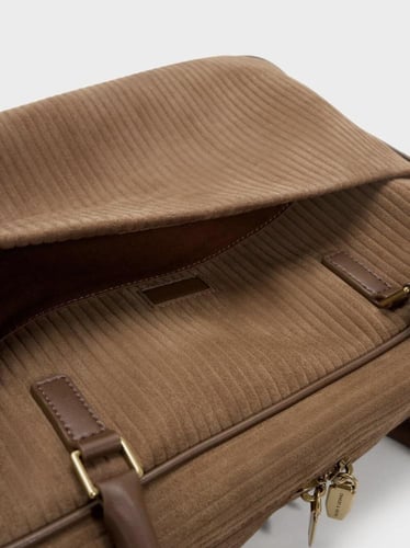 تشارلز اند كيث - Charleskeith