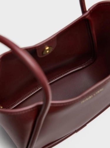 تشارلز اند كيث - Charleskeith