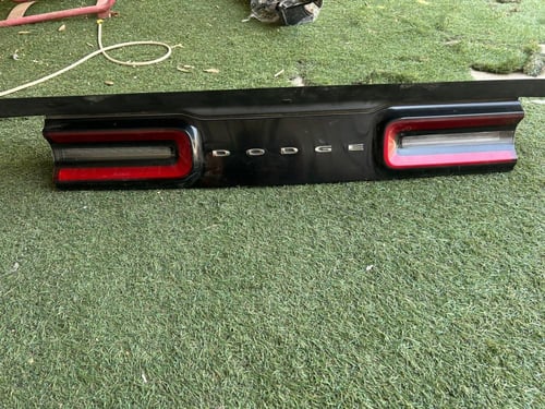 اسطبات دودج تشالنجر اصلي مستعمل (2015 -2020)