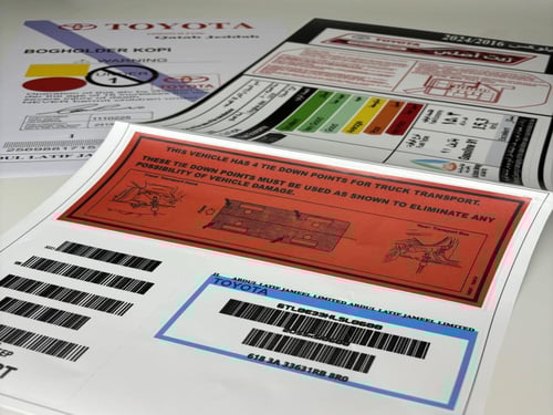 بكج استكرات هايلوكس 2016-2024 وسط بصورة