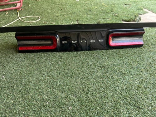 اسطبات دودج تشالنجر اصلي مستعمل (2015 -2020)