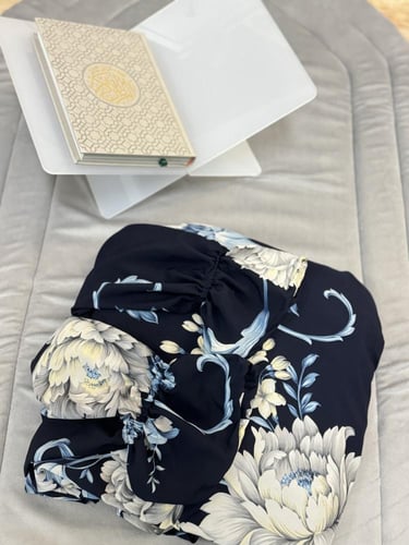 حامل مصحف اكريليك