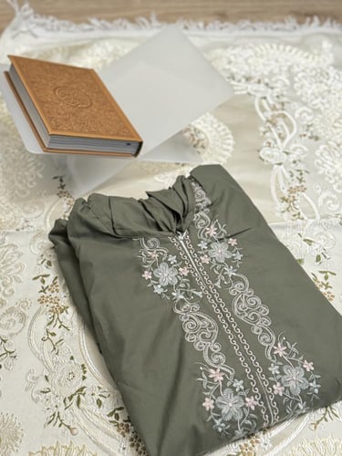 حامل مصحف اكريليك