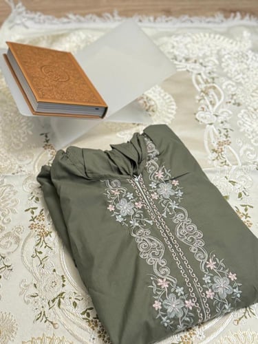 مصحف جلد بني فاخر ( ملون )