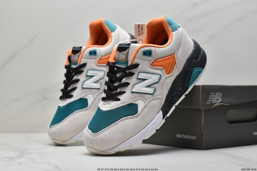 نيو بالانس 580 بيج و برتقالي