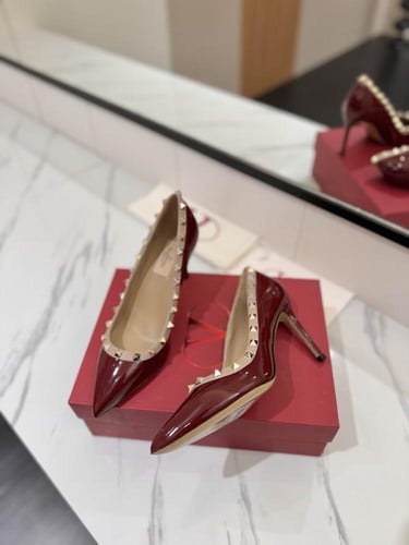 فالينتينو كعب عالي عنابي أنيق