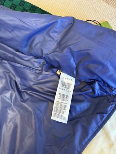 جاكيت غوتشي أخضر