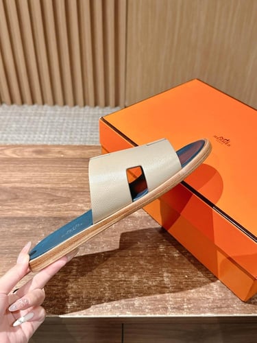 ايرميز صندل بيج عصري