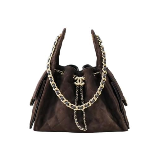 شنطة تشانيل بني مخمل