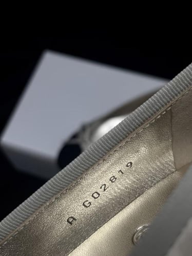 فلات شانيل جولد