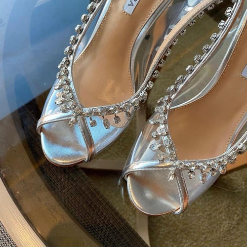 اكوازورا كعب عالي شفاف مرصع بالكريستال المتدلي