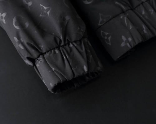 جاكيت لويس فيتون اسود فخم