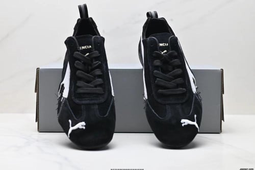 بوما بالنسياغا سبيد كات اسود