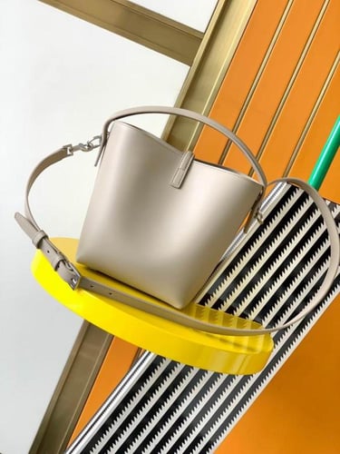 شنطة سان لوران بيج أنيقة