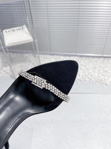 سان لوران كعب عالي اسود راقي