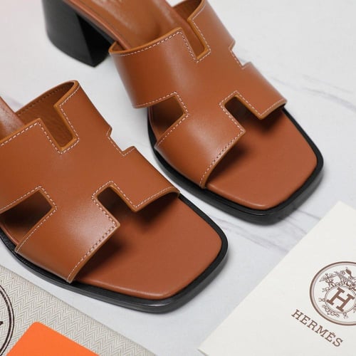 ايرميز صندل بني جملي مميز