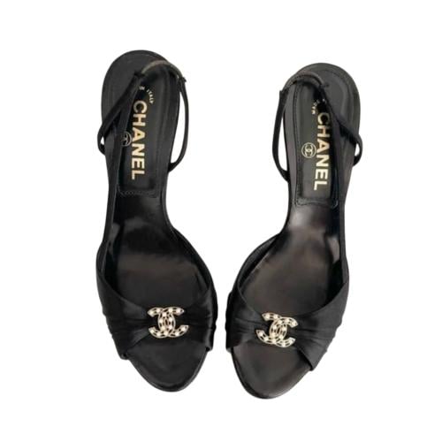 شانيل كعب أسود بفيونكة لؤلؤية