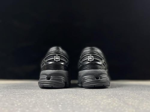 نيو بالانس 1906 اسود فخم