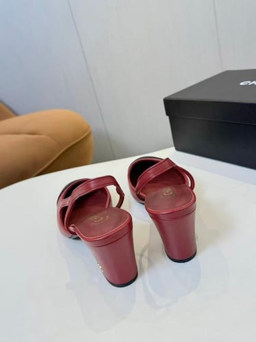 شانيل كعب عالي برغاندي