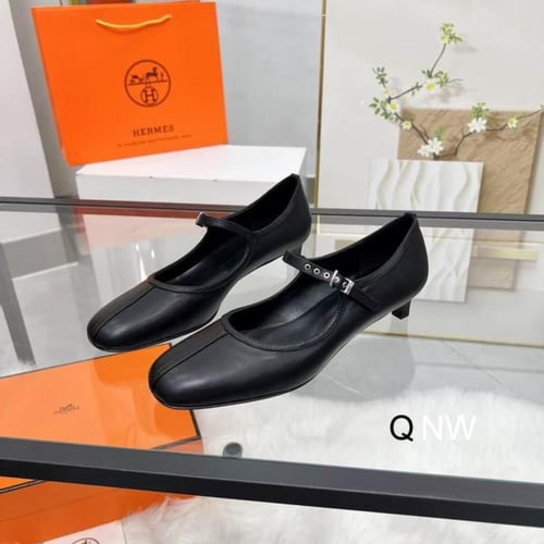 ايرميز كعب عالي أسود راقي