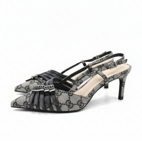 قوتشي كعب عالي أسود فخم