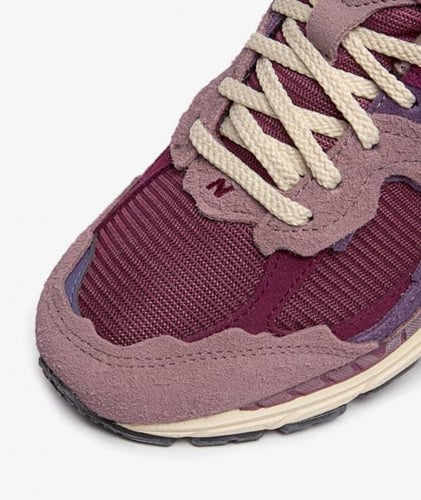 نيو بالانس 2002R زهري