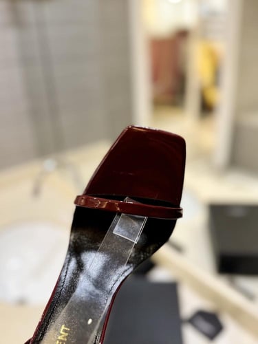 سان لوران كعب عالي عنابي مع اسود