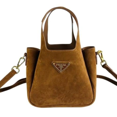 شنطة برادا بني