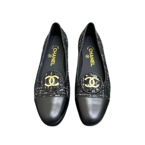 فلات شانيل أسود فخم