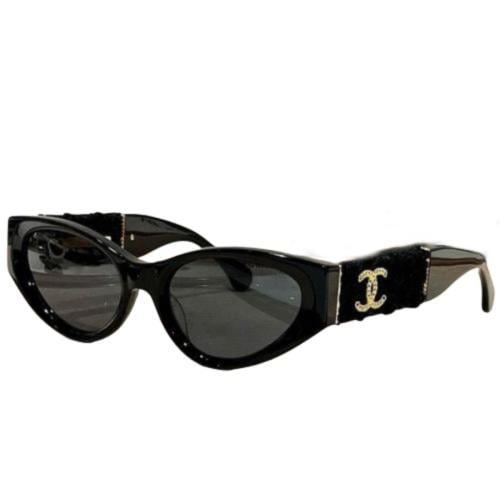 نظارة شانيل جريئة