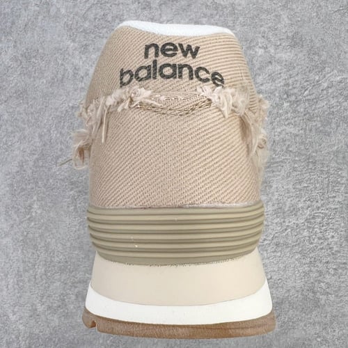 نيو بالانس تعاون مع ميو بني فاتح