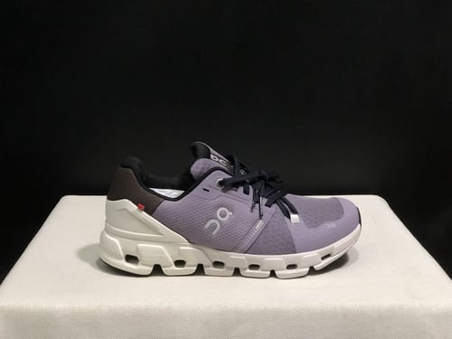 اون رانينغ كلاود فلاير لافاندر و ابيض