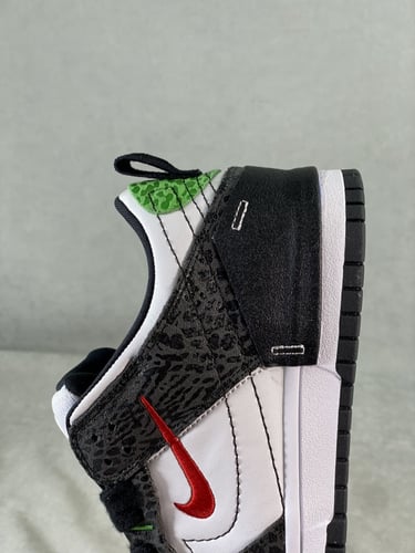 نايكي ديسربت اسود ابيض