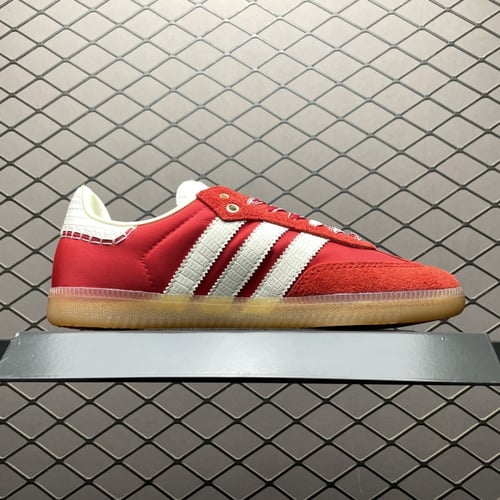 اديداس سامبا أحمر وابيض