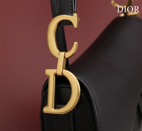 شنطة ديور سادل اسود