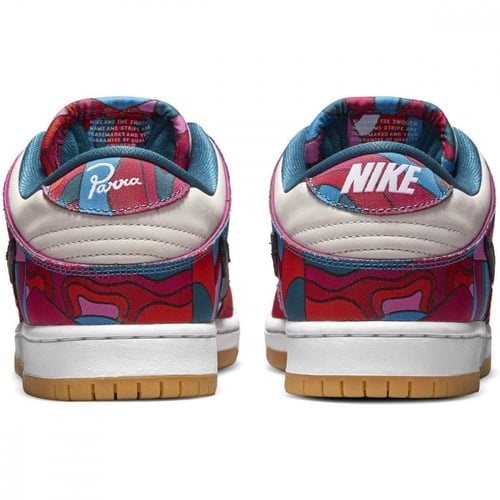 نايكي اس بي دانك ابيض و احمر